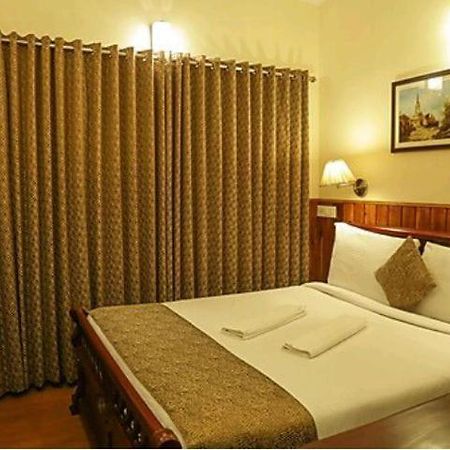 Garden Manor Hotel Ooty Bagian luar foto