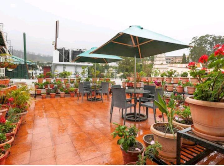Garden Manor Hotel Ooty Bagian luar foto