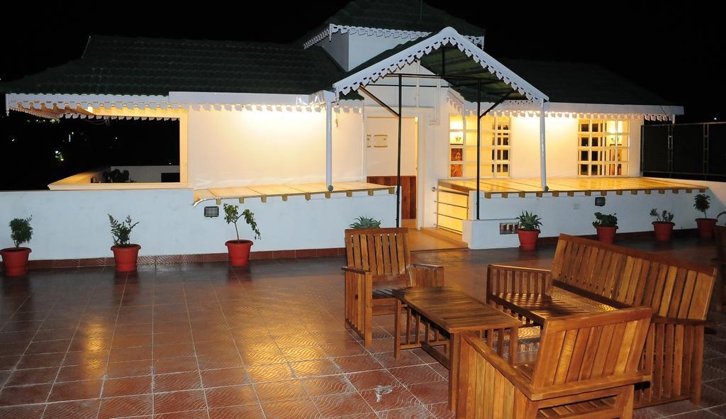 Garden Manor Hotel Ooty Bagian luar foto