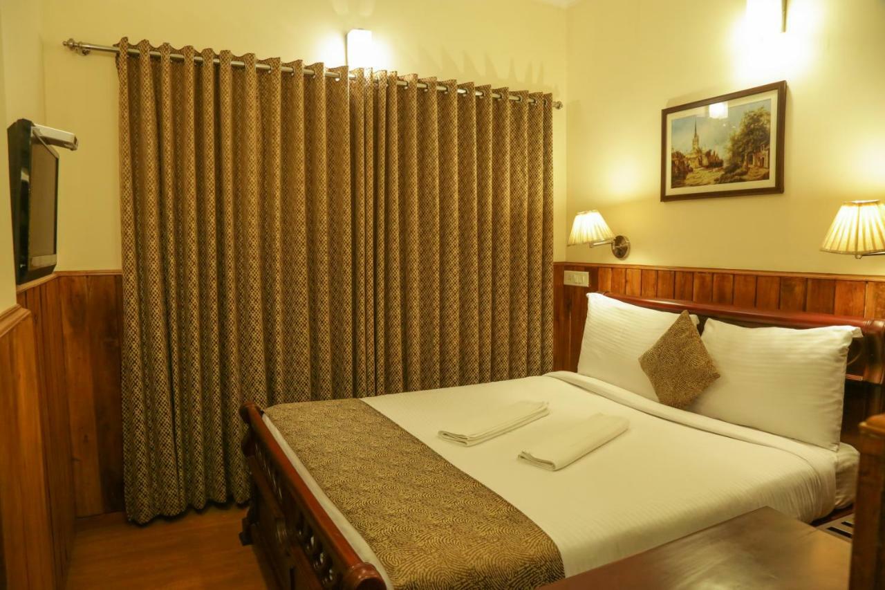 Garden Manor Hotel Ooty Bagian luar foto