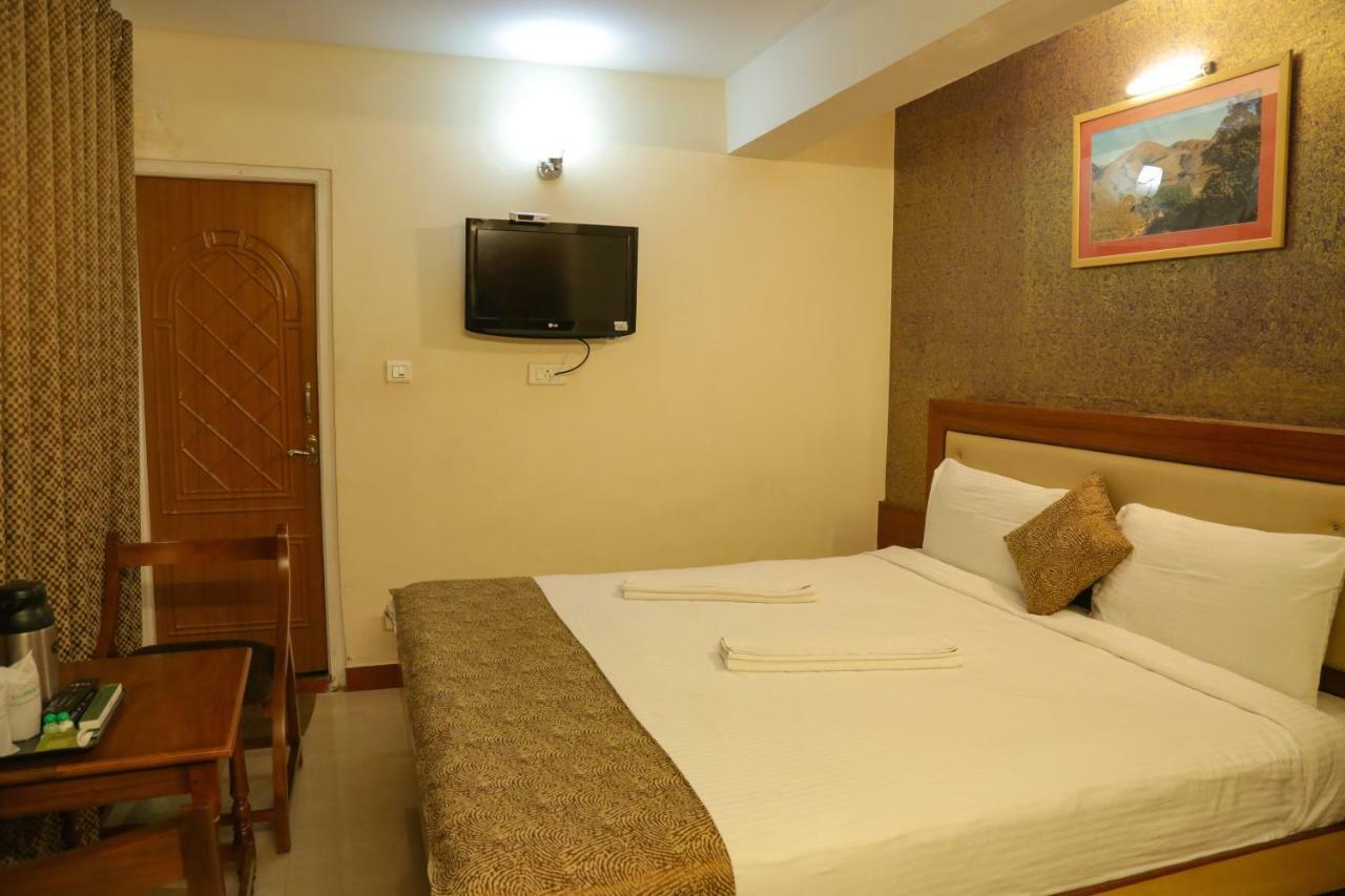 Garden Manor Hotel Ooty Bagian luar foto