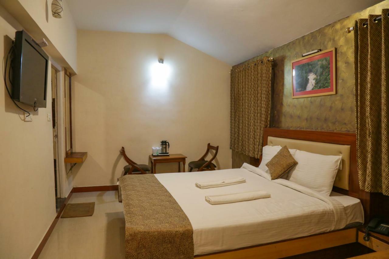 Garden Manor Hotel Ooty Bagian luar foto