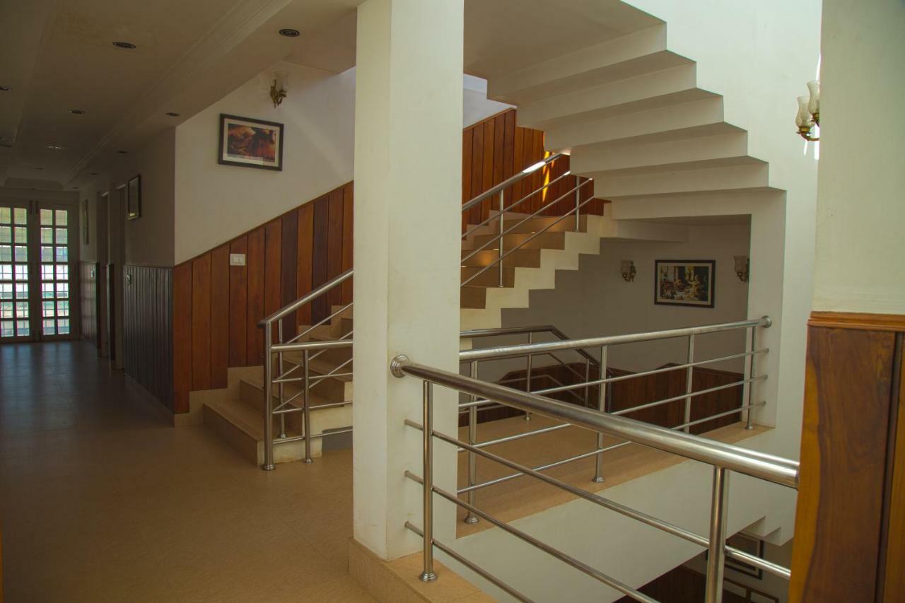 Garden Manor Hotel Ooty Bagian luar foto